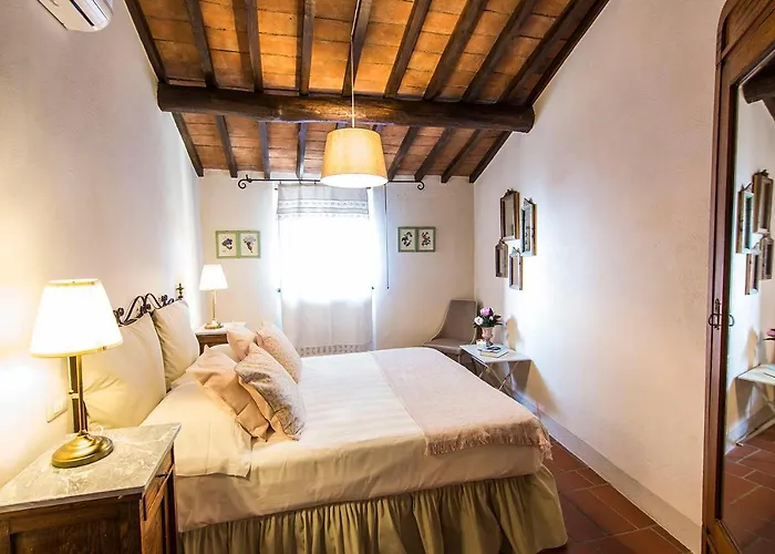 Borgo Solamore Отель *